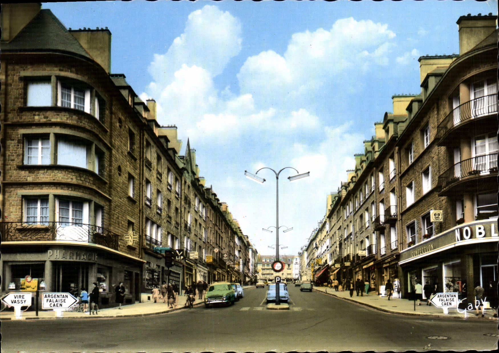 CPSM Flers De I'Orne Rue Du 6 juin