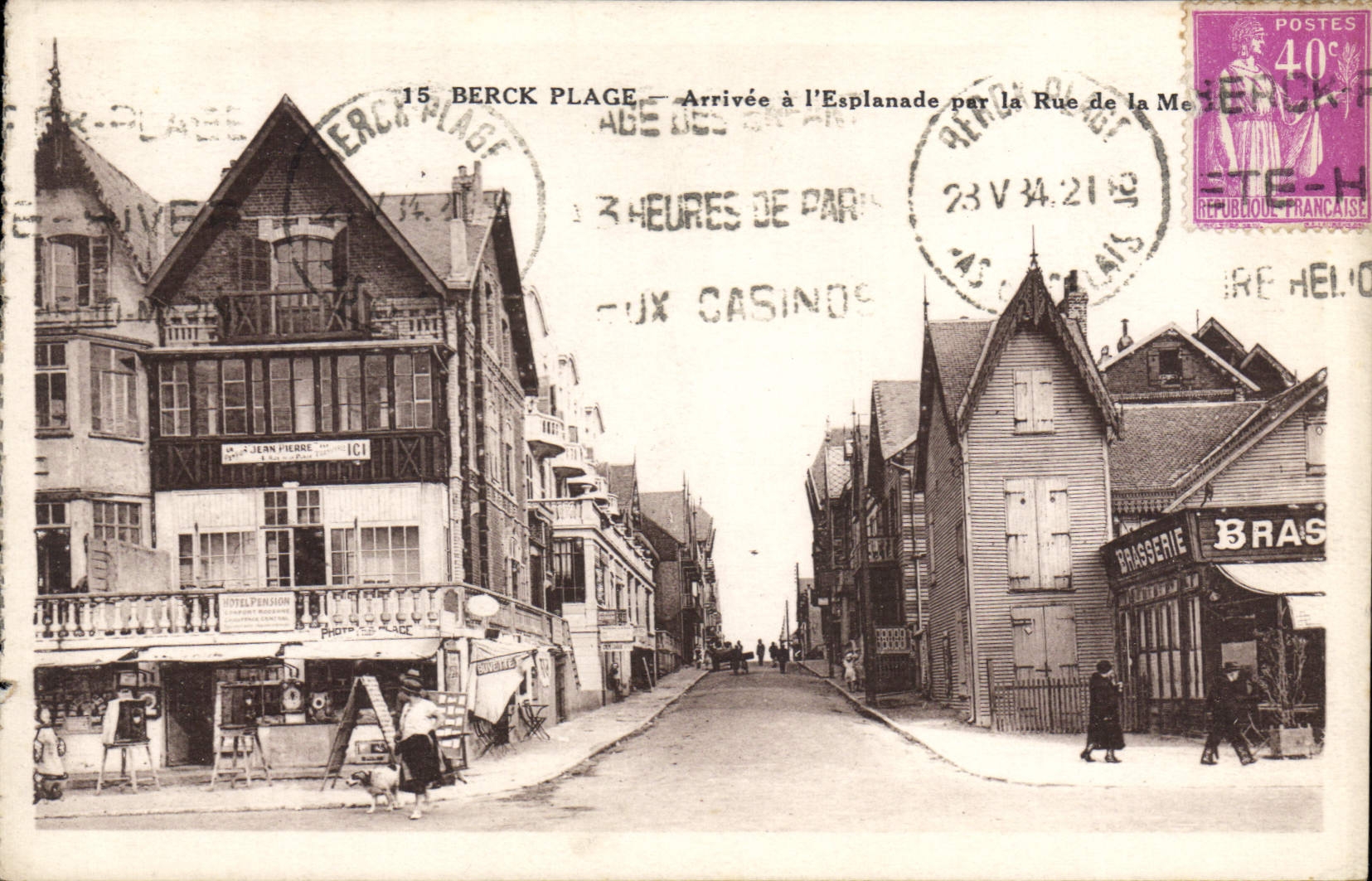 CPA Berck Plage Arrivee A I'Esplanade par la rue de la