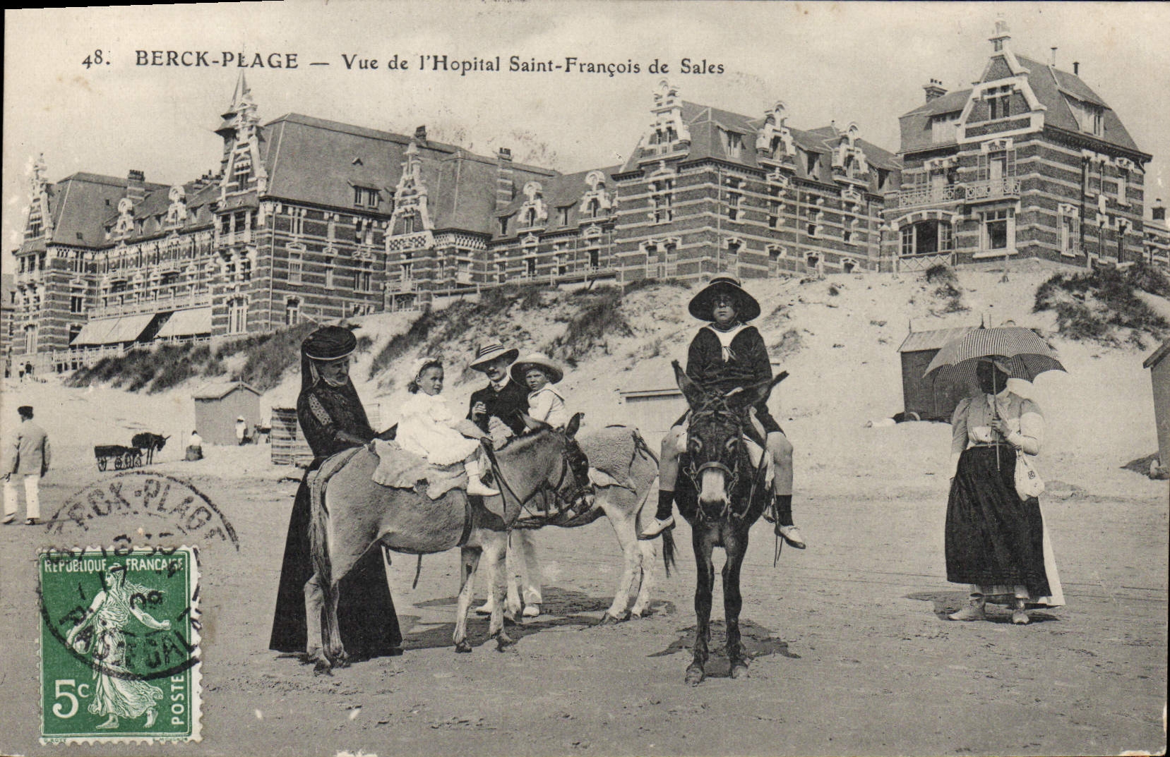 CPA Berck Plage Vue De I'Hopital Saint François de Sales