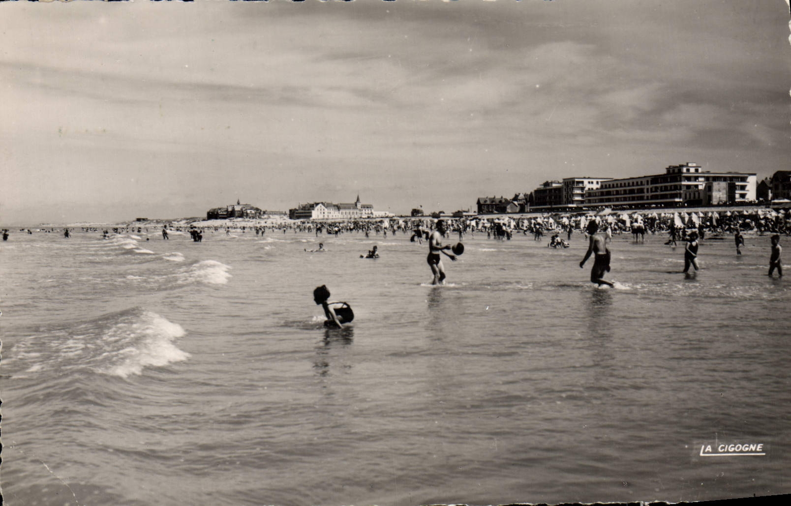 CPA Berck Plage côté nord nouveaux immeubles