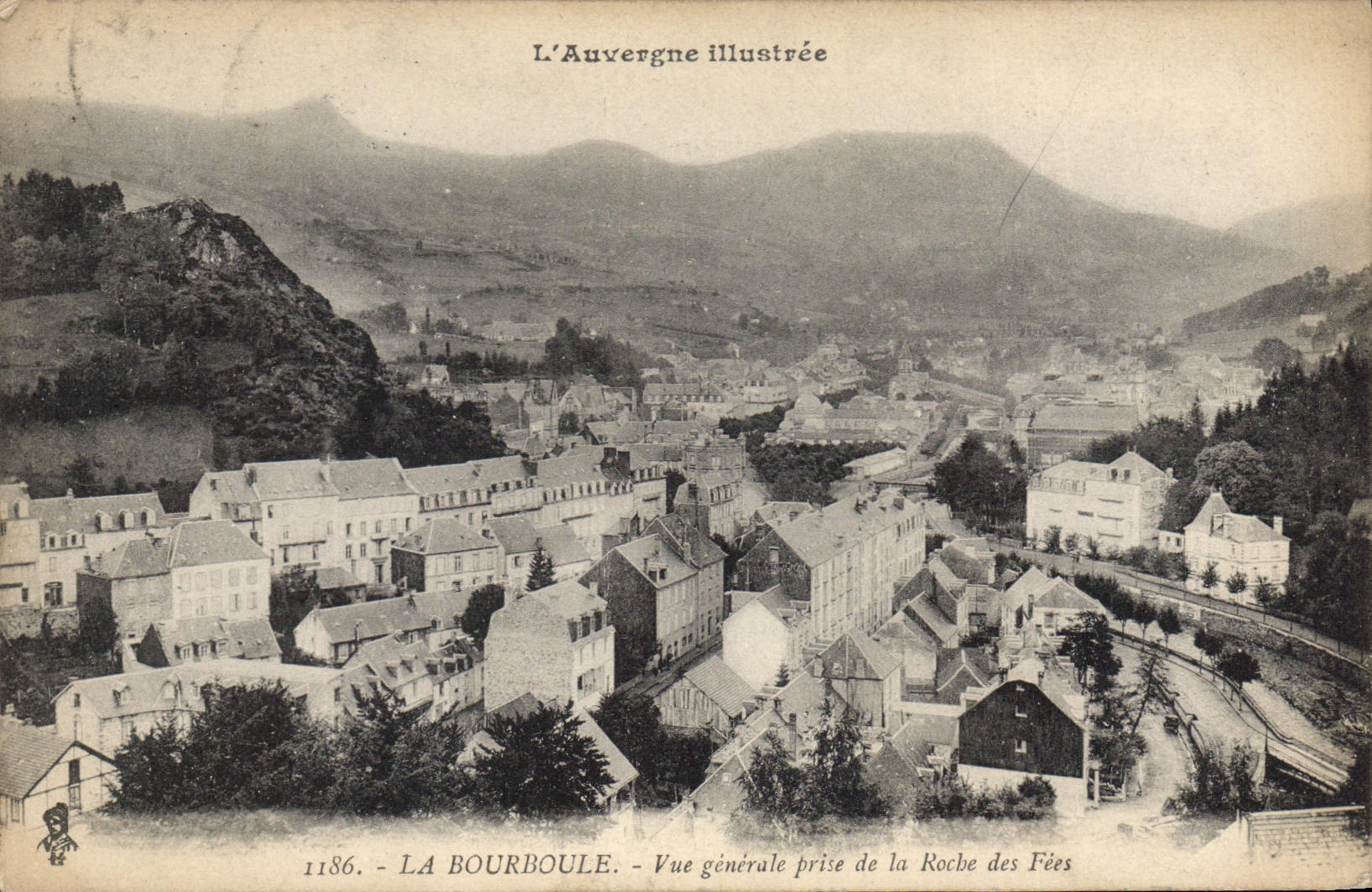 CPA La Bourboule Vue Generale Prise De La Roche des fées
