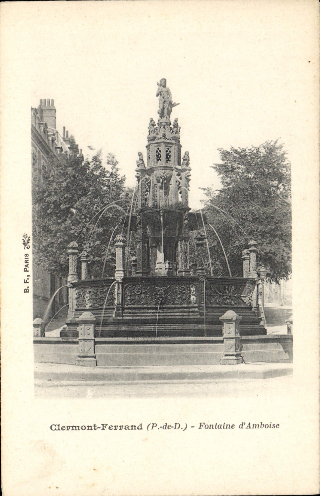 CPA Clermont Ferrand Fontaine D'Amboise