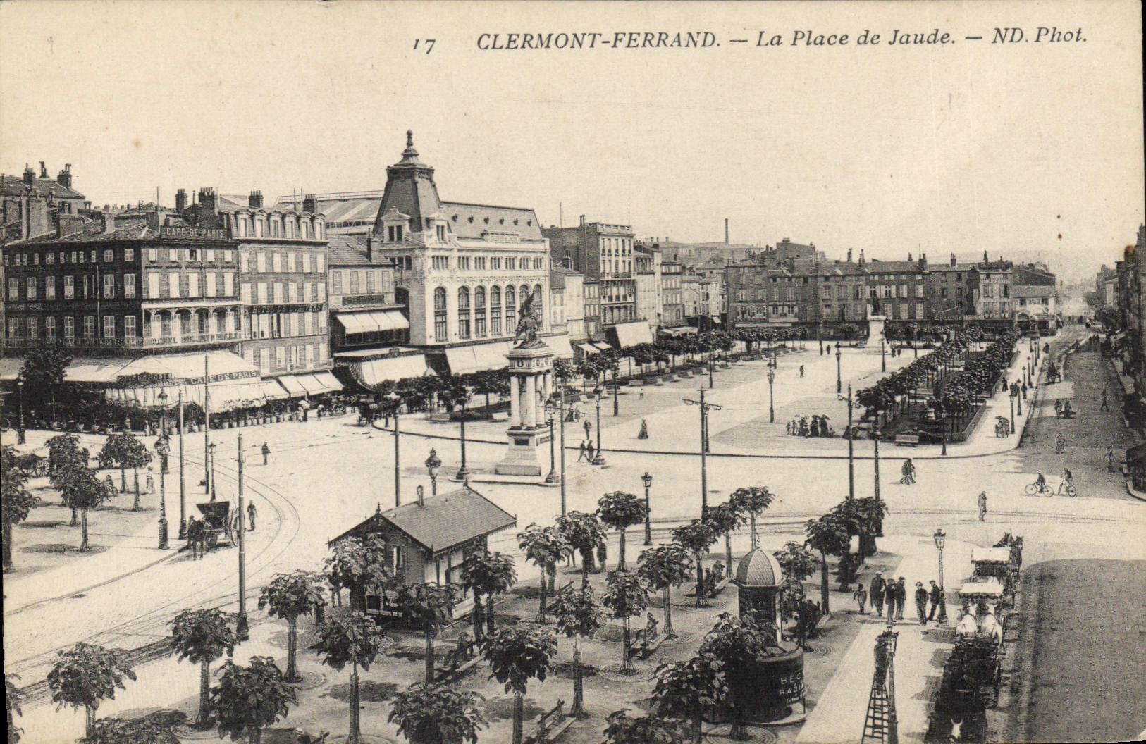 CPA Clermont Ferrand Place de Jaude