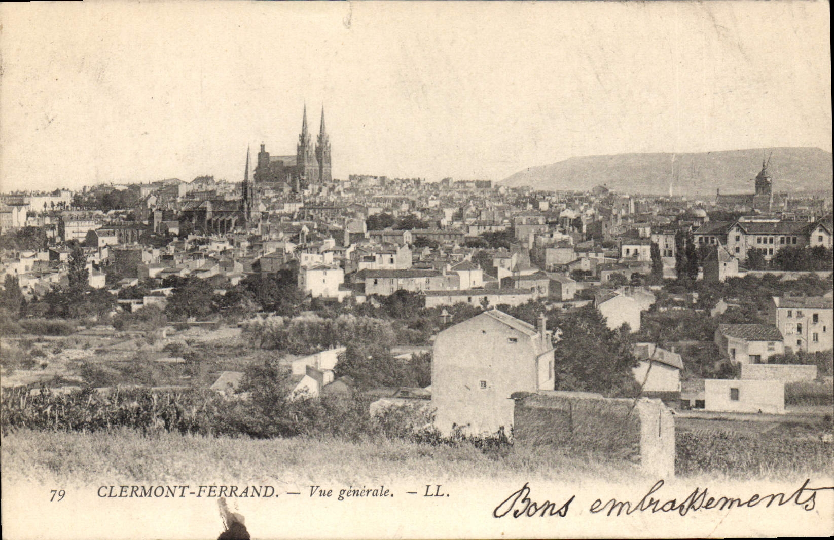 CPA Clermont Ferrand Vue Generale