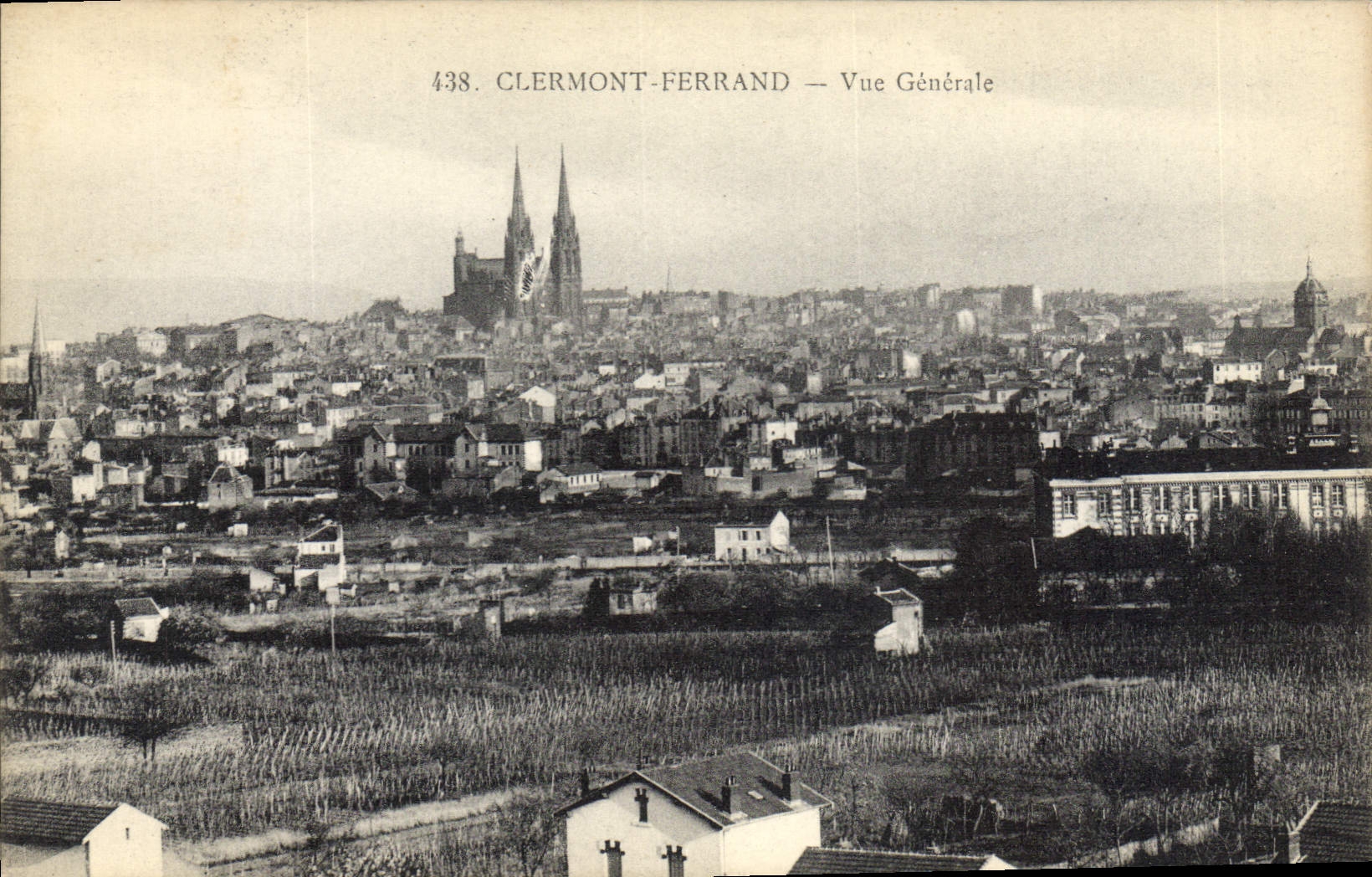 CPA Clermont Ferrand Vue Generale