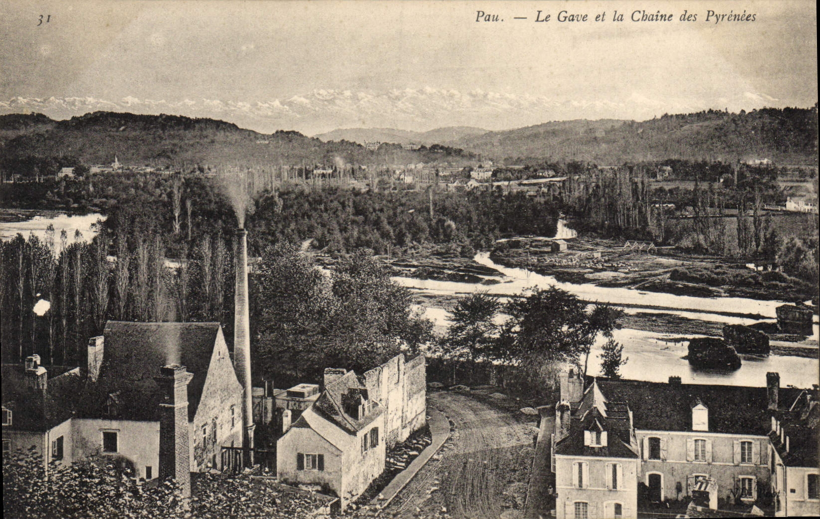 CPA Pau Le Gave Et La Chaine Des pyrénées