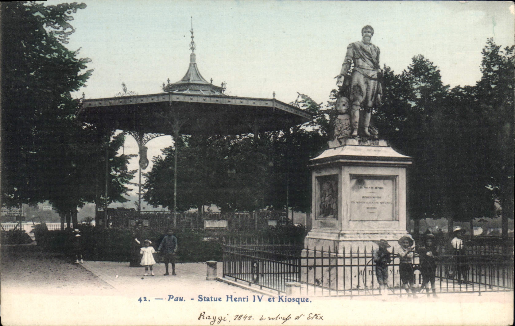 CPA Pau Statue Henri IV Et Kiosque