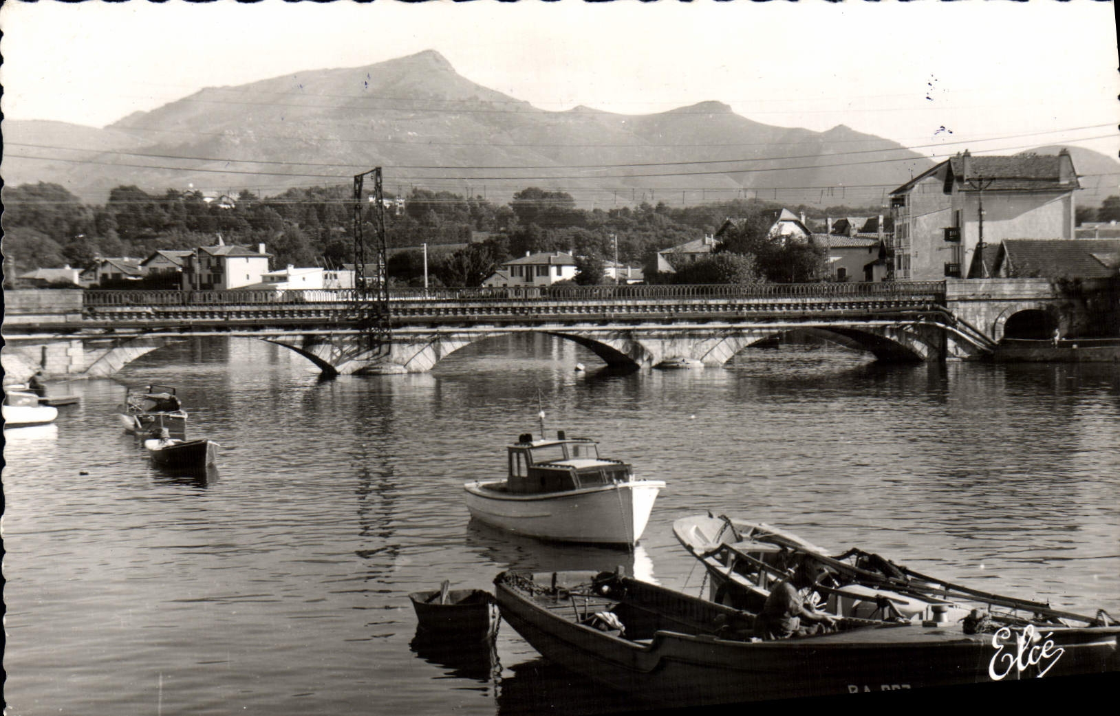 CPA Saint Jean De Luz Le Pont Du Chemin De Fer