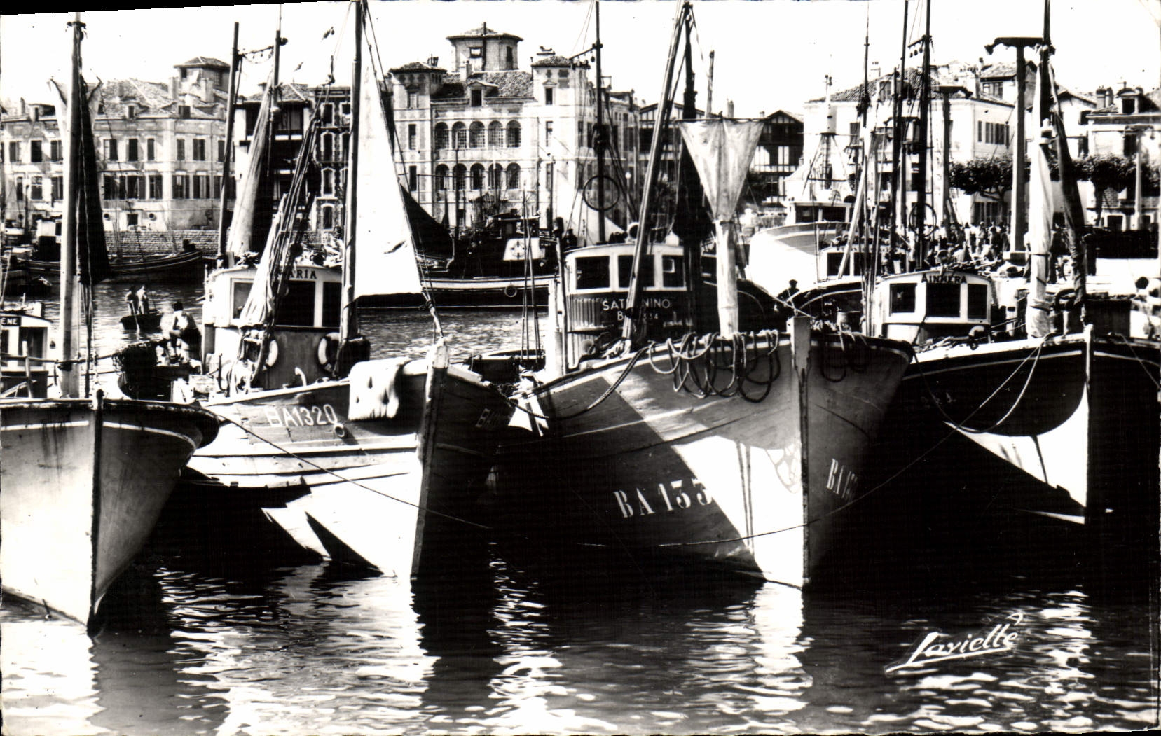 CPA Saint Jean De Luz Le Port