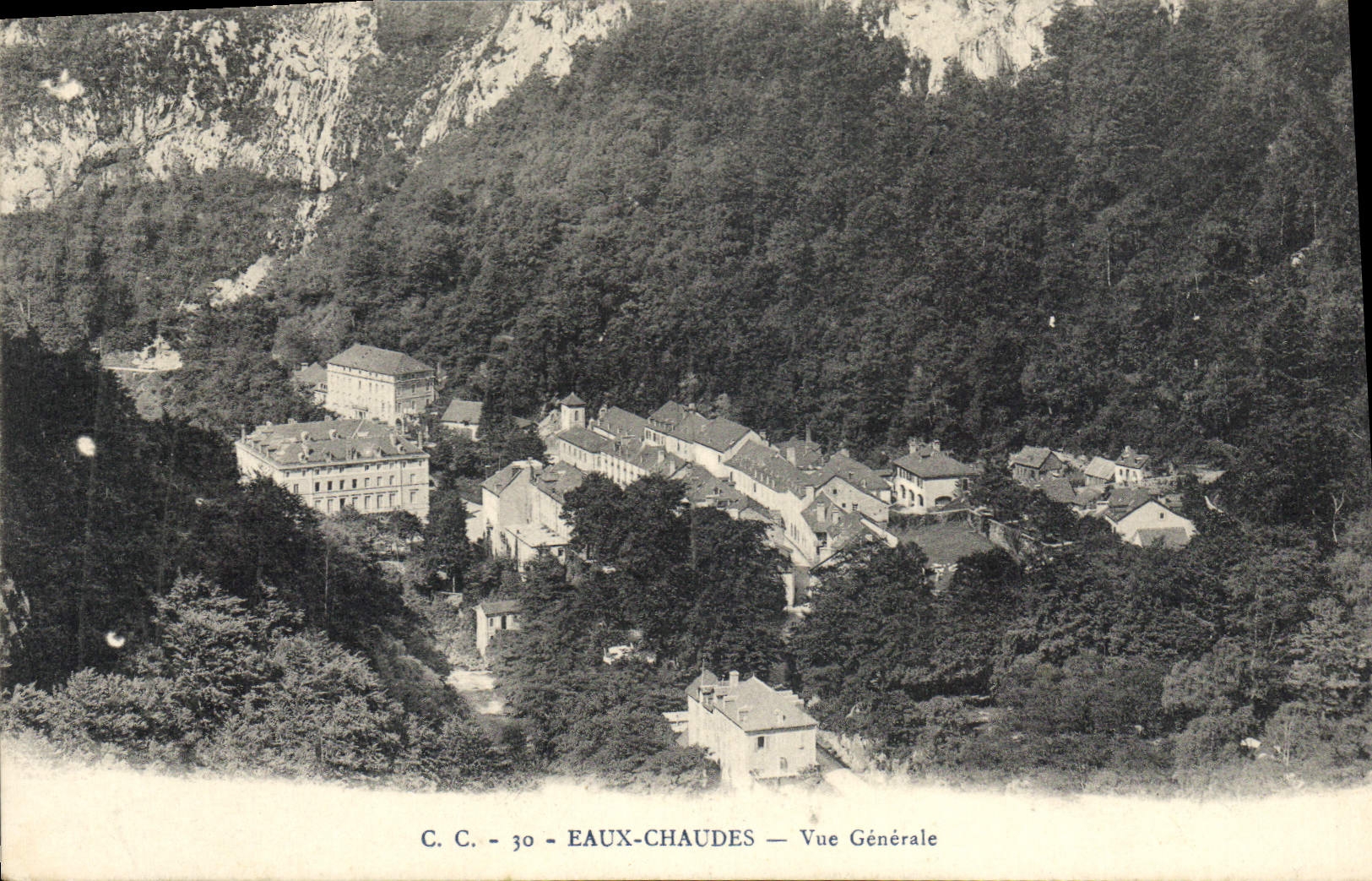 CPA Eaux Chaudes Vue Generale