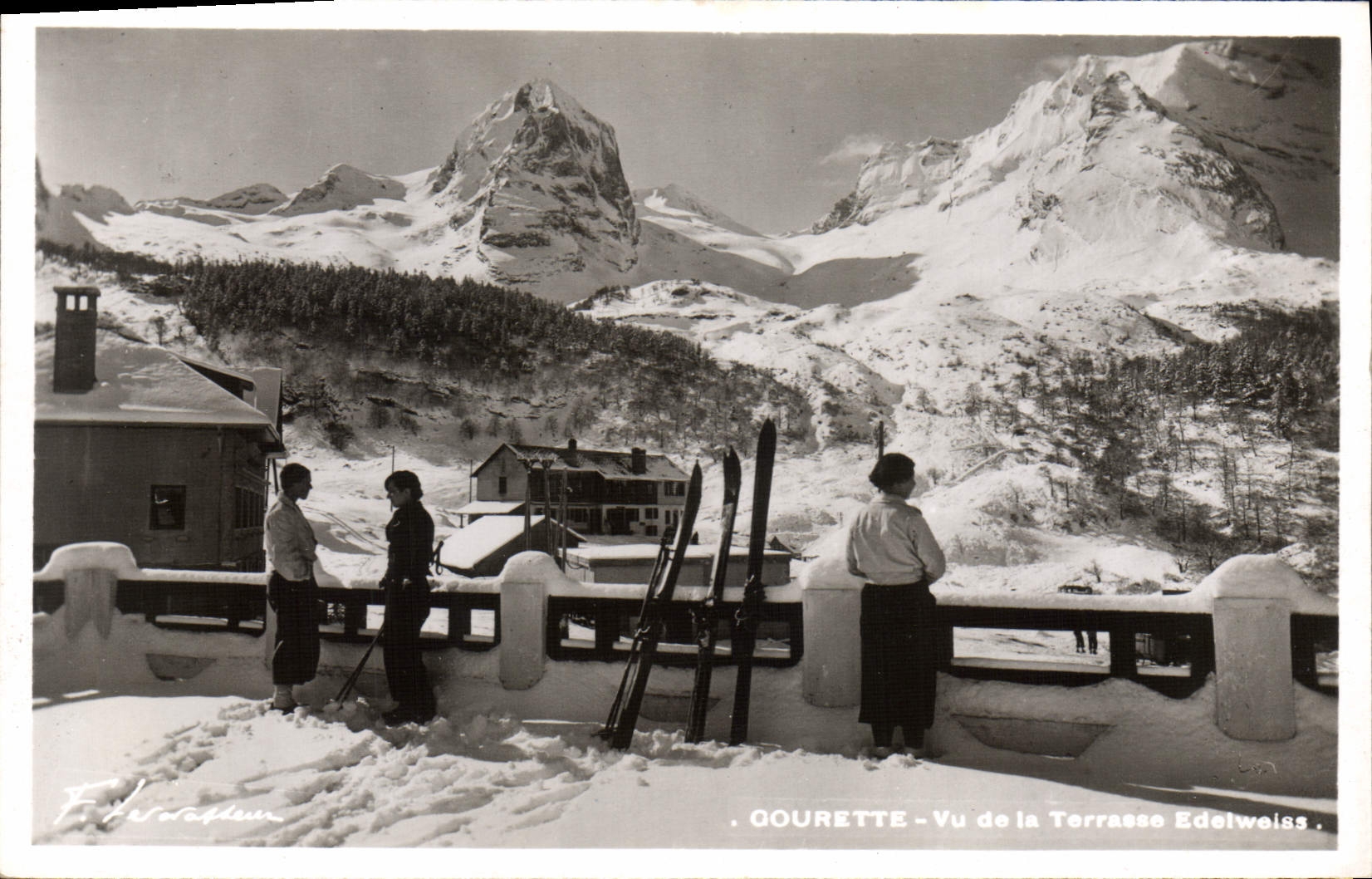 CPA Gourette Vue De La Terrasse edelweiss