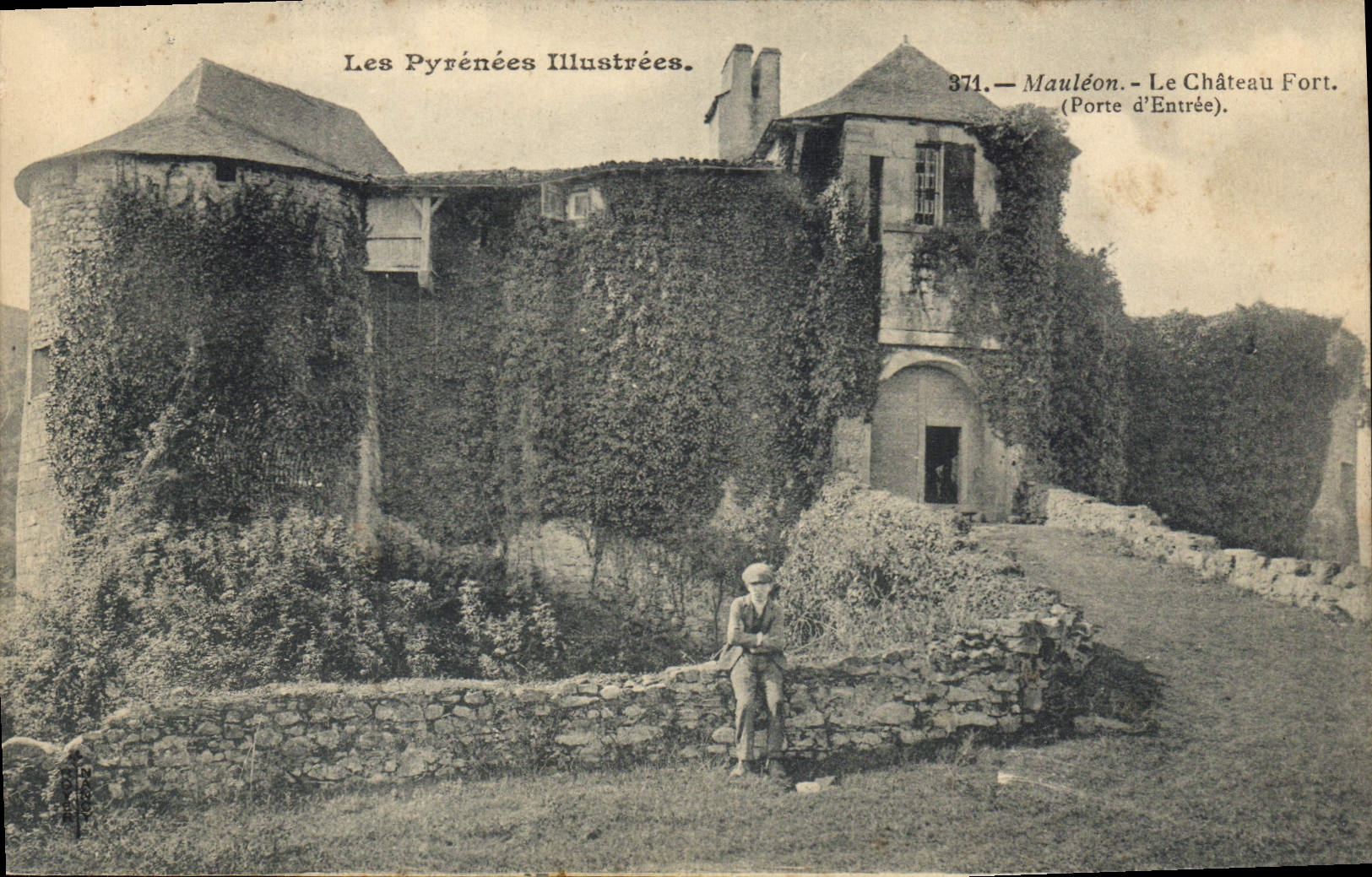 CPA Mauleon Le Chateau Fort