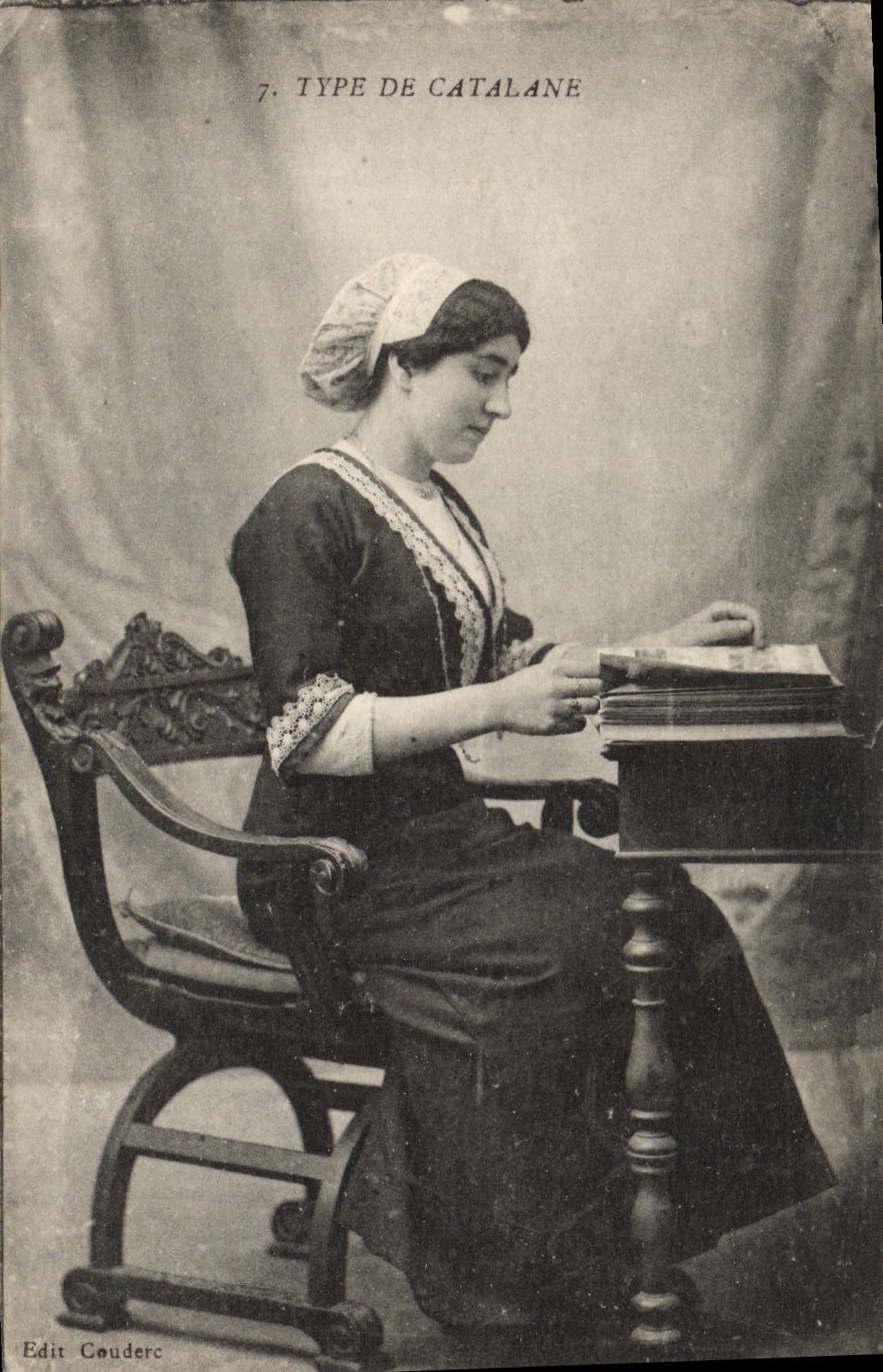 CPA Type De Catalane