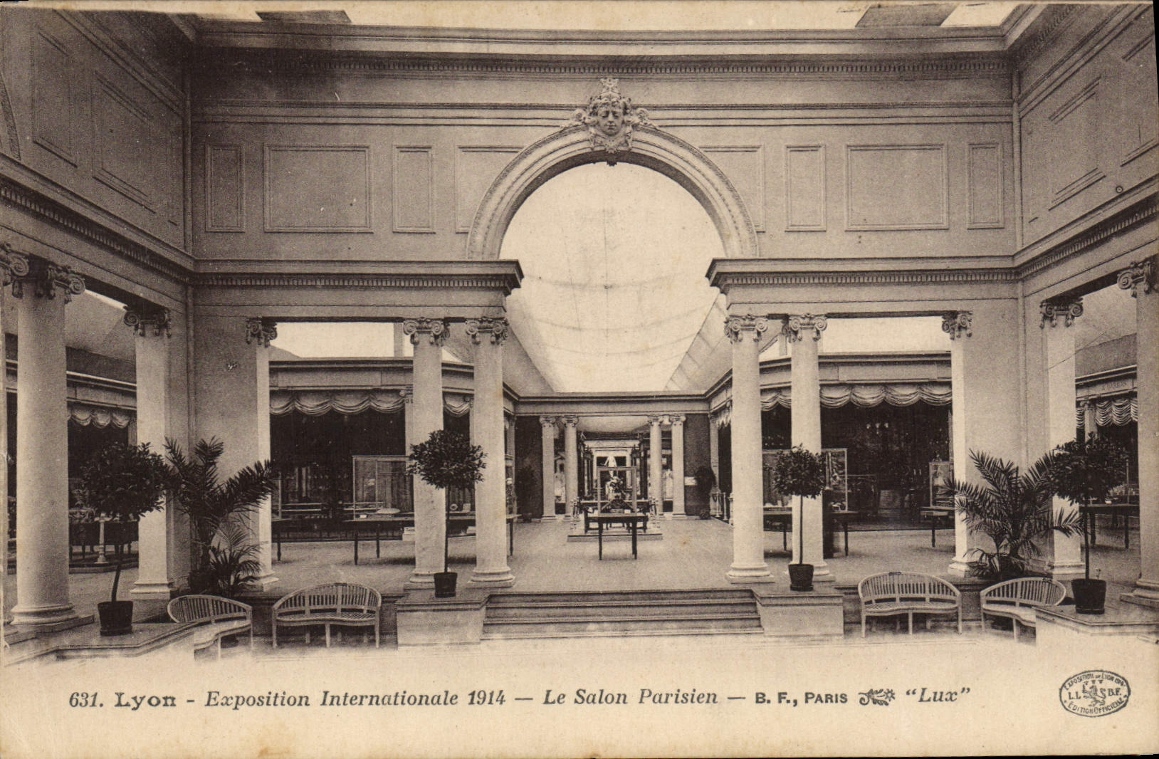 CPA Lyon Exposition Internationale 1914 salon parisien