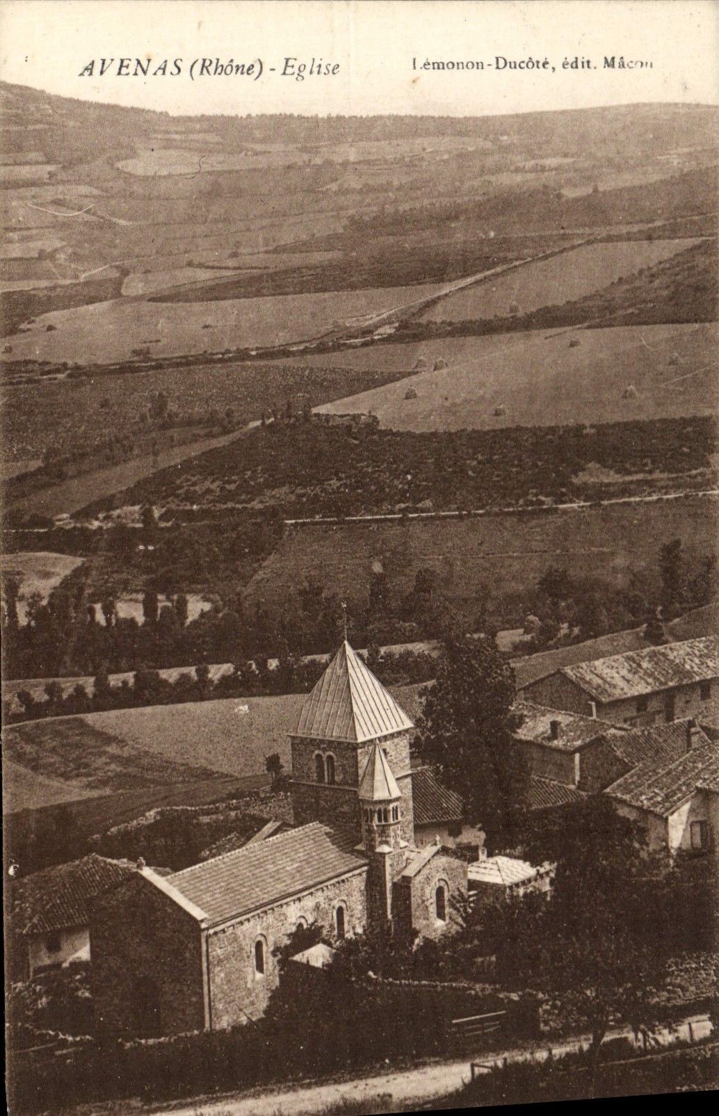 CPA Avenas Eglise