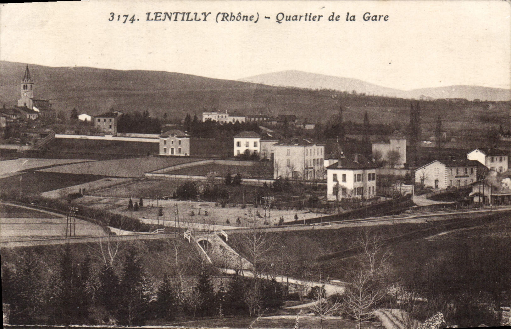 CPA Lentilly Quartier De La Gare