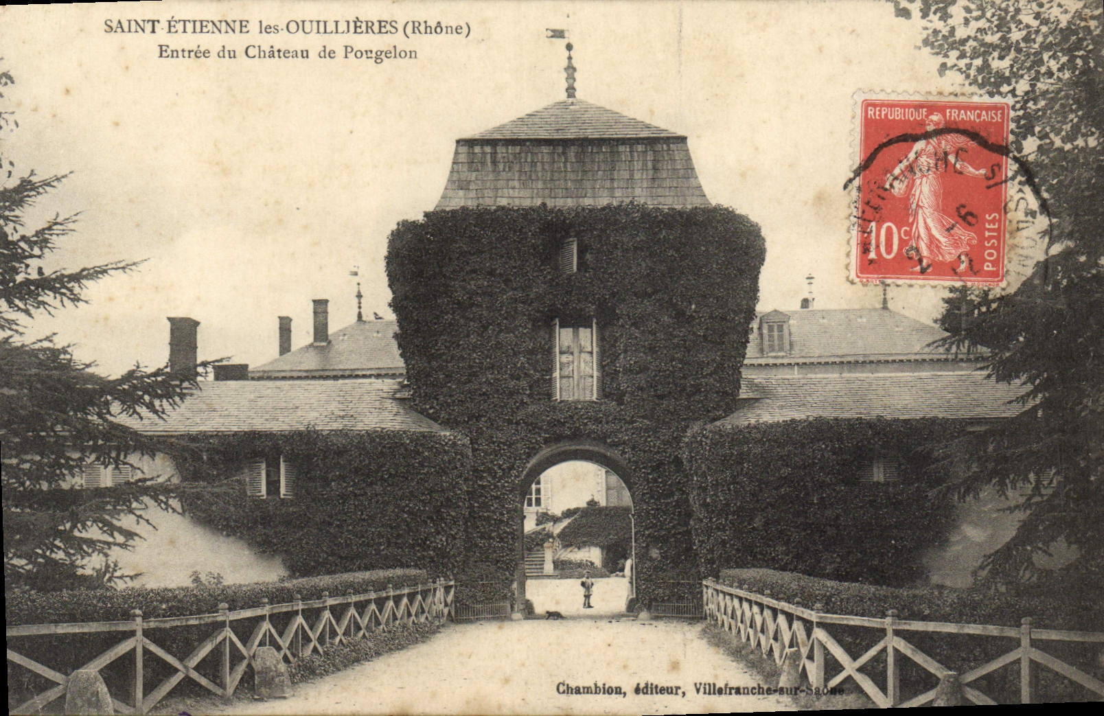 CPA Saint Etienne Les Ouillieres Entree Du Château de Pougelon