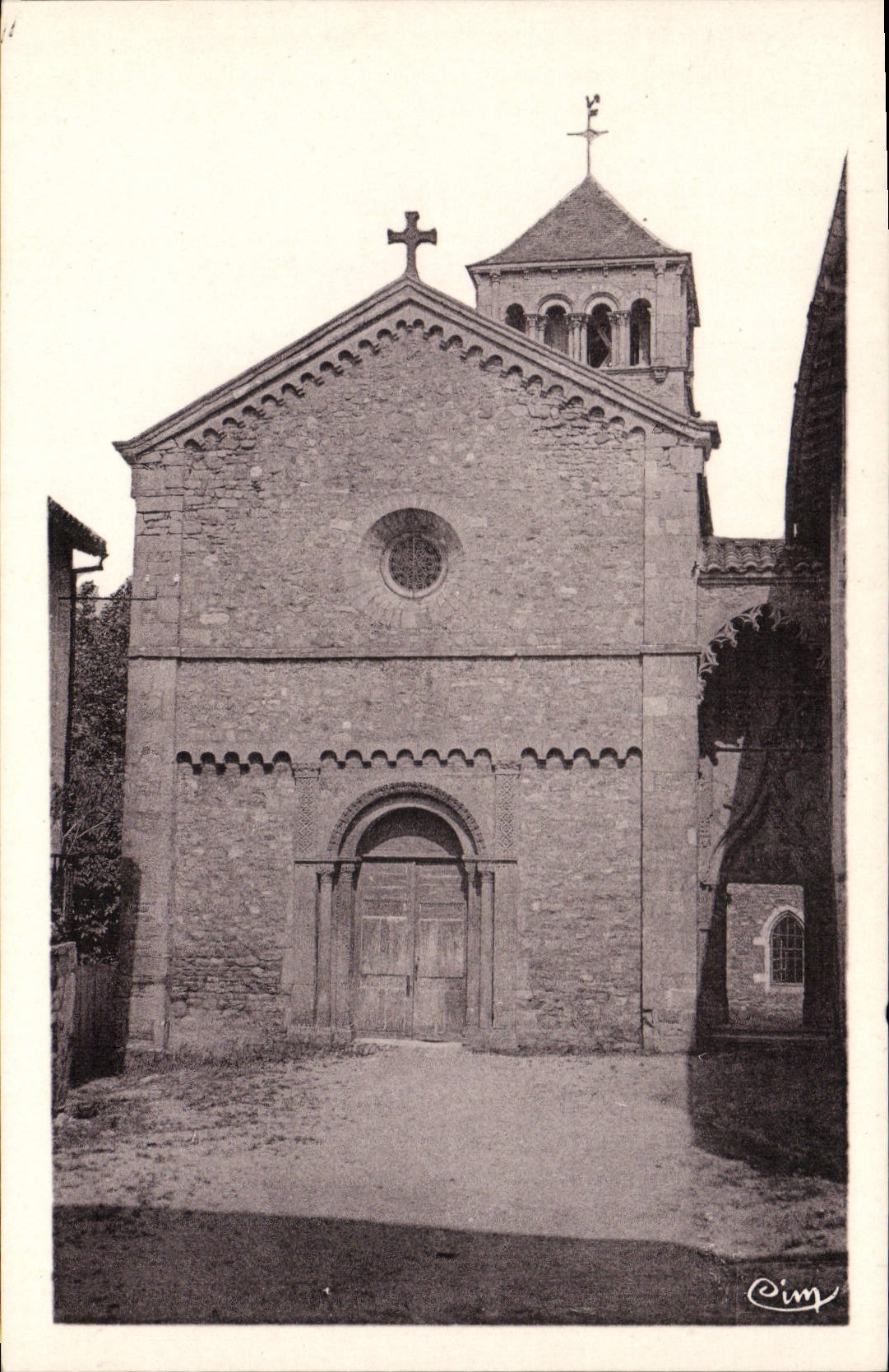 CPA Salles Entree De I'Eglise