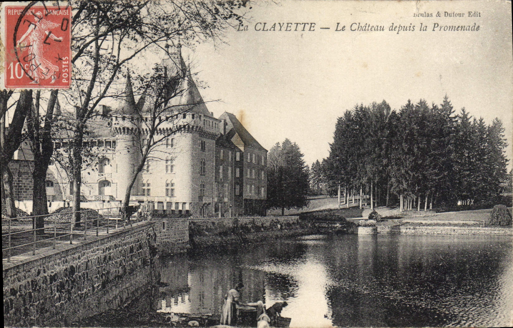 CPA La Clayette Le Chateau Depuis La Promenade
