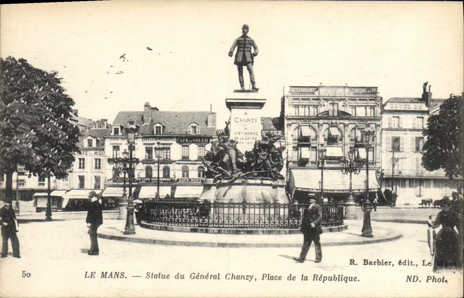 CPA Le Mans Statue Du General Chanzy place De La Republique
