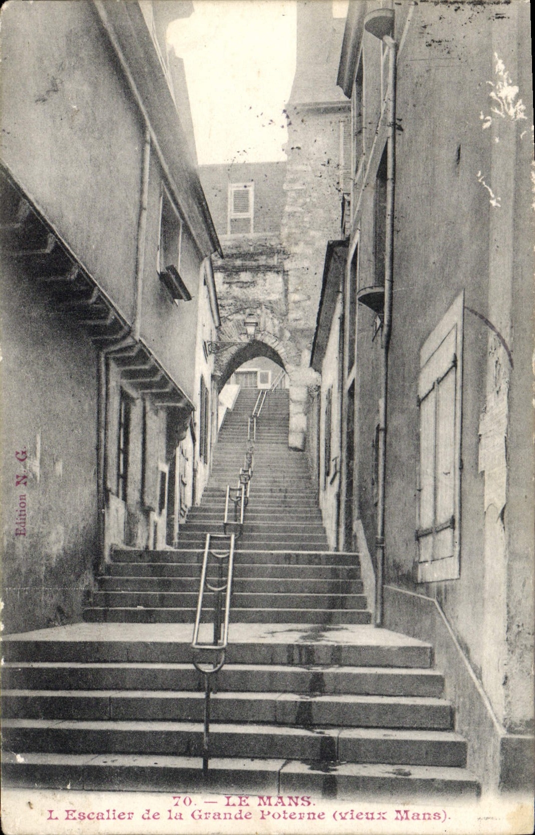 CPA Le Mans Escalier De La Grande Poterne