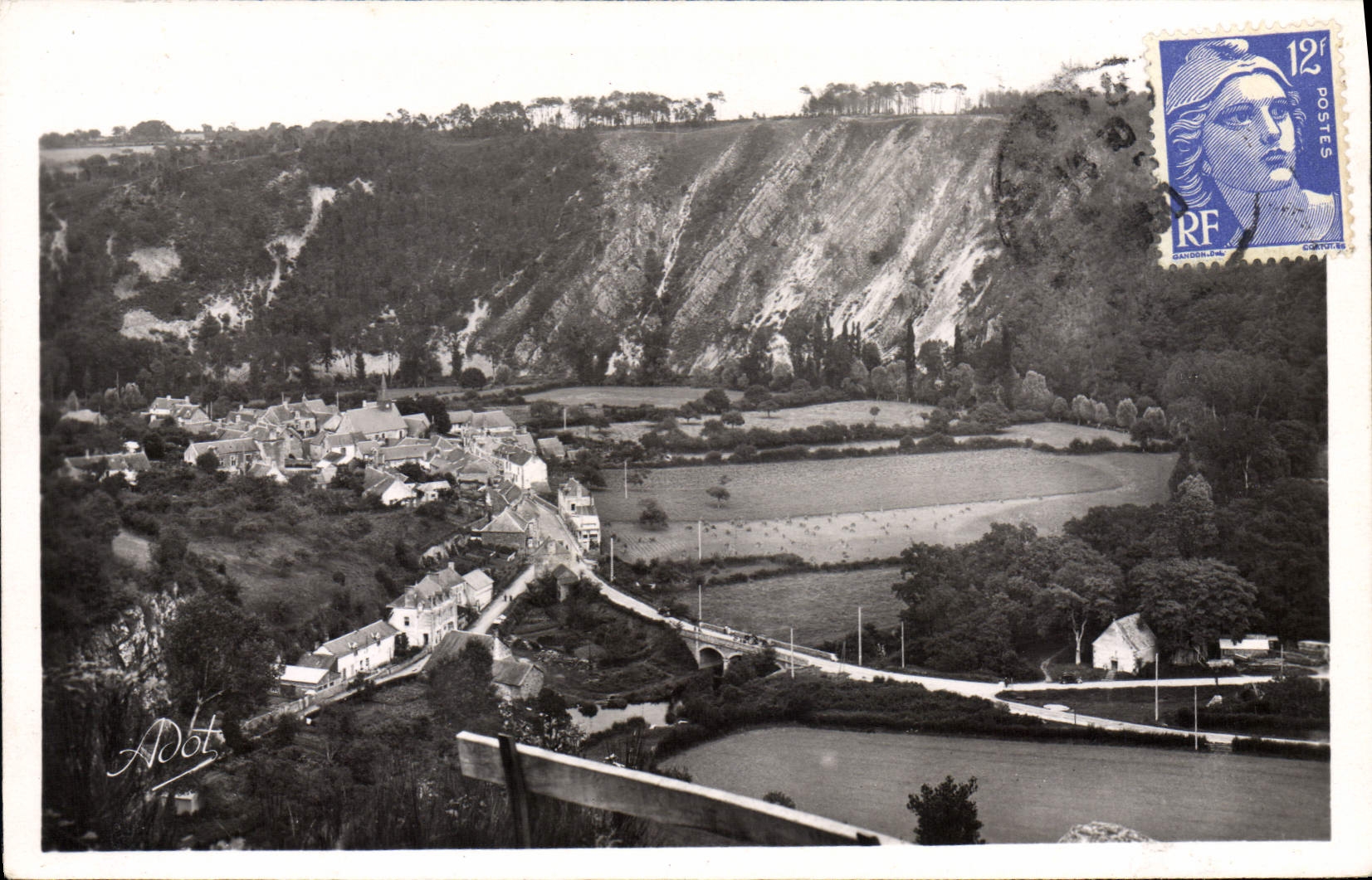 CPA Saint Leonard Des Bois Vue Generale