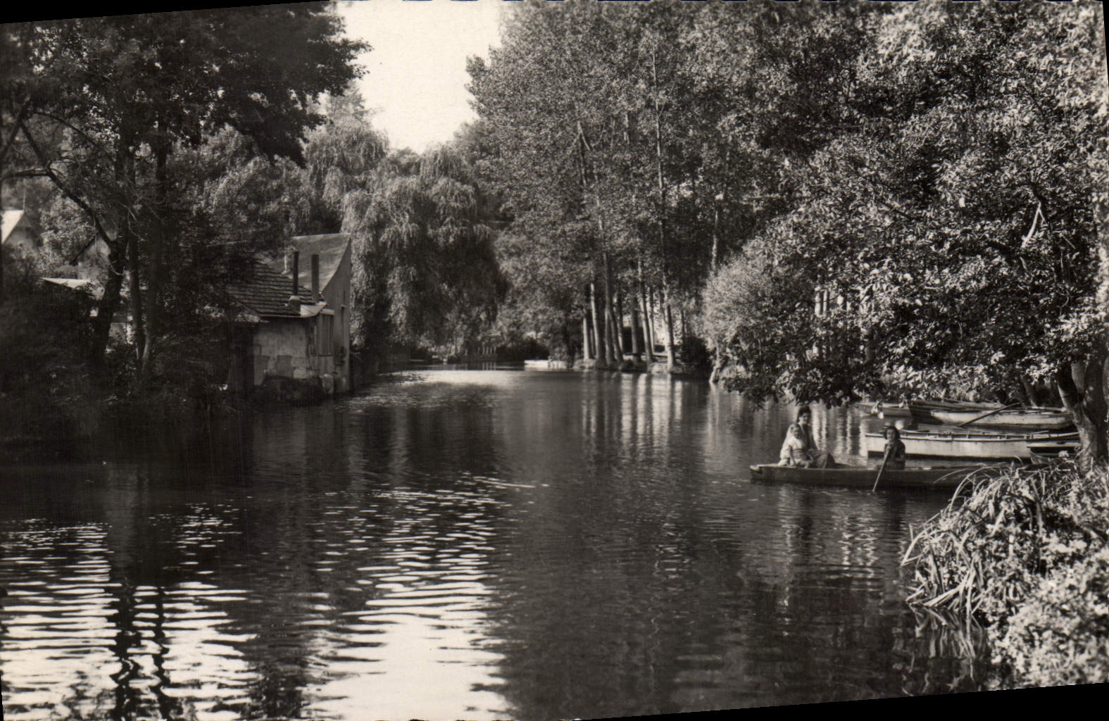 CPA Chartre Sur le Loir Les Bords Du Loir