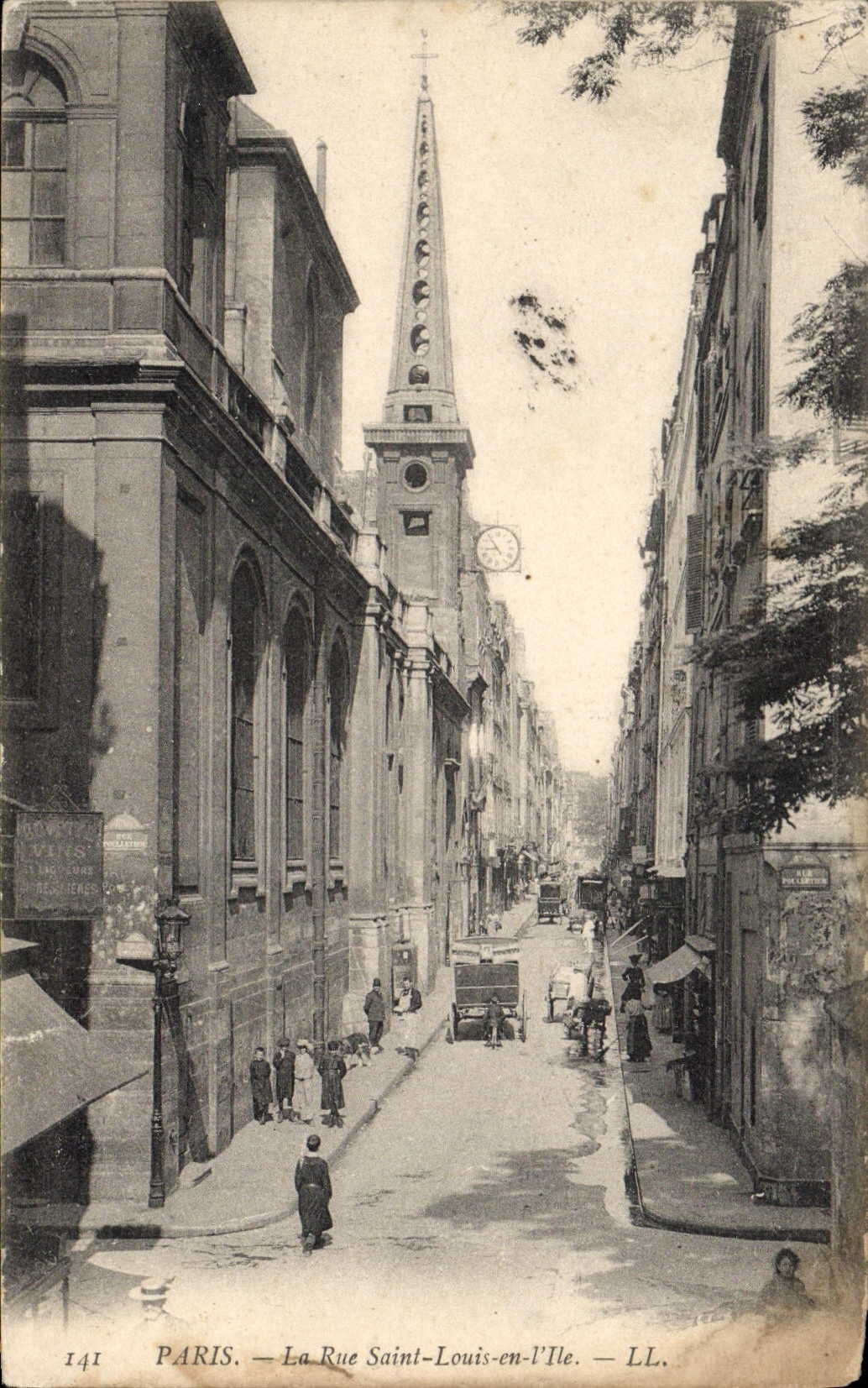 CPA Paris La Rue Saint Louis En I'Ile