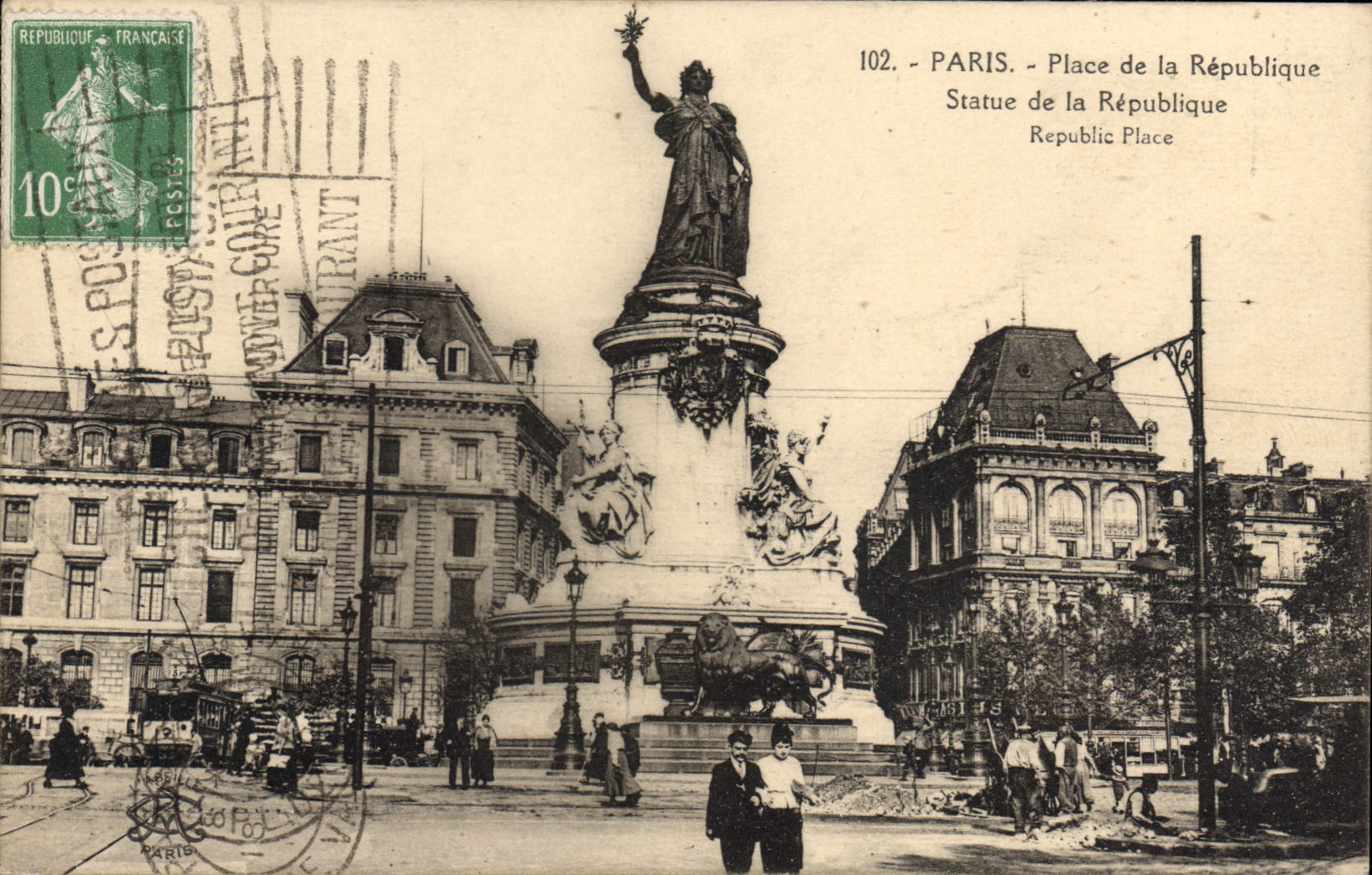 CPA Paris Place De La Republique Statue