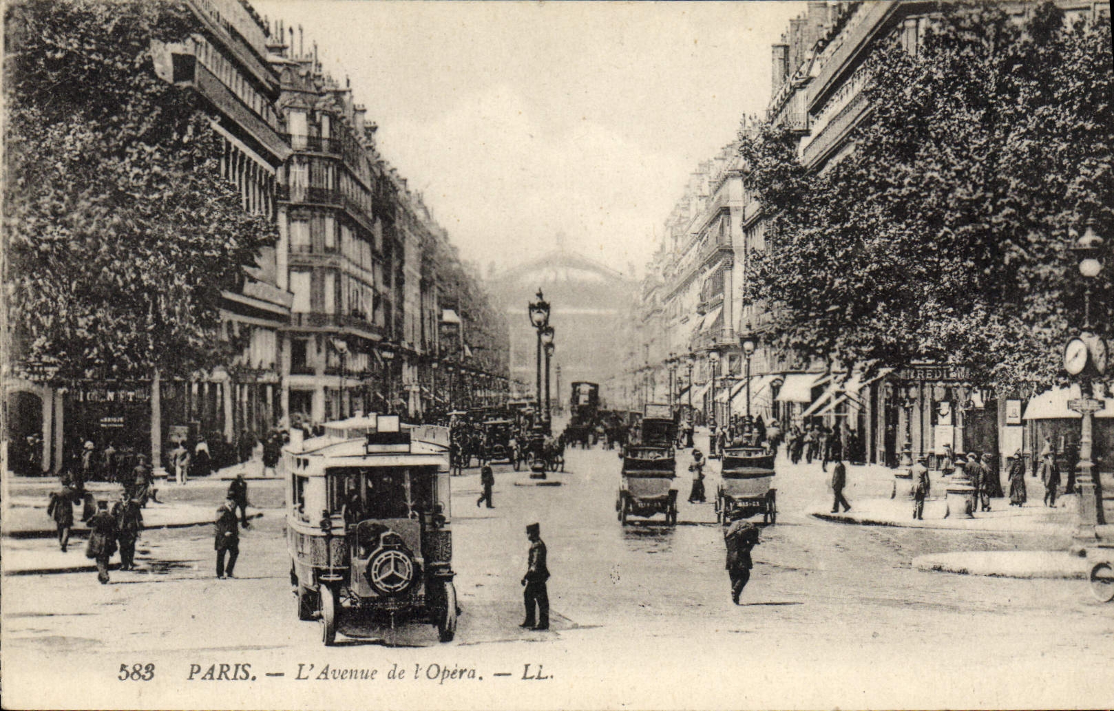 CPA Paris L'Avenue De I'Opera