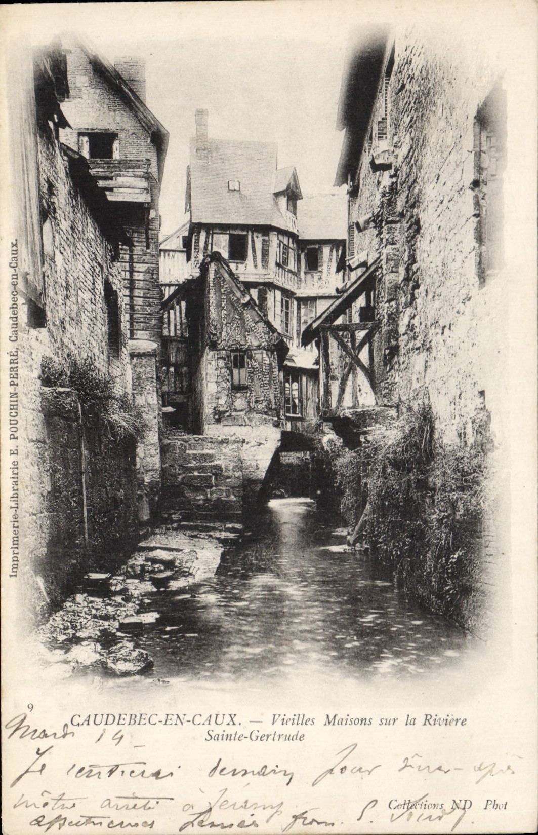 CPA Caudebec En Caux Vieilles Maisons Sur La Riviere Sainte Gertrude