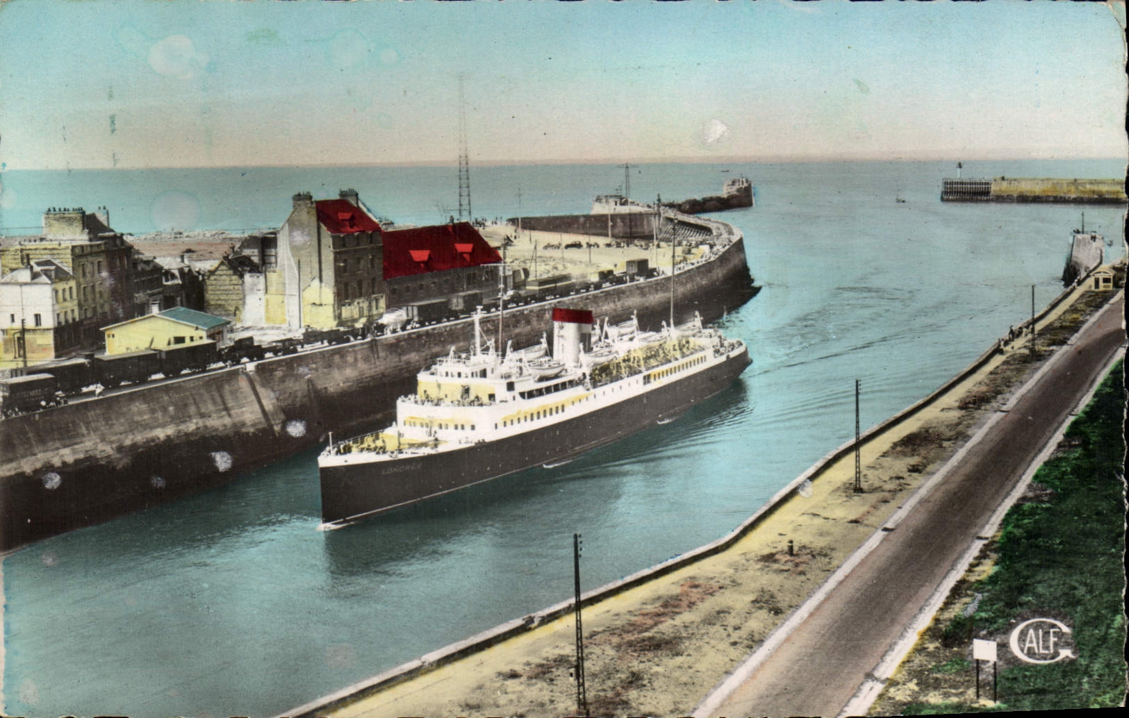 CPA Dieppe Entree Du Port