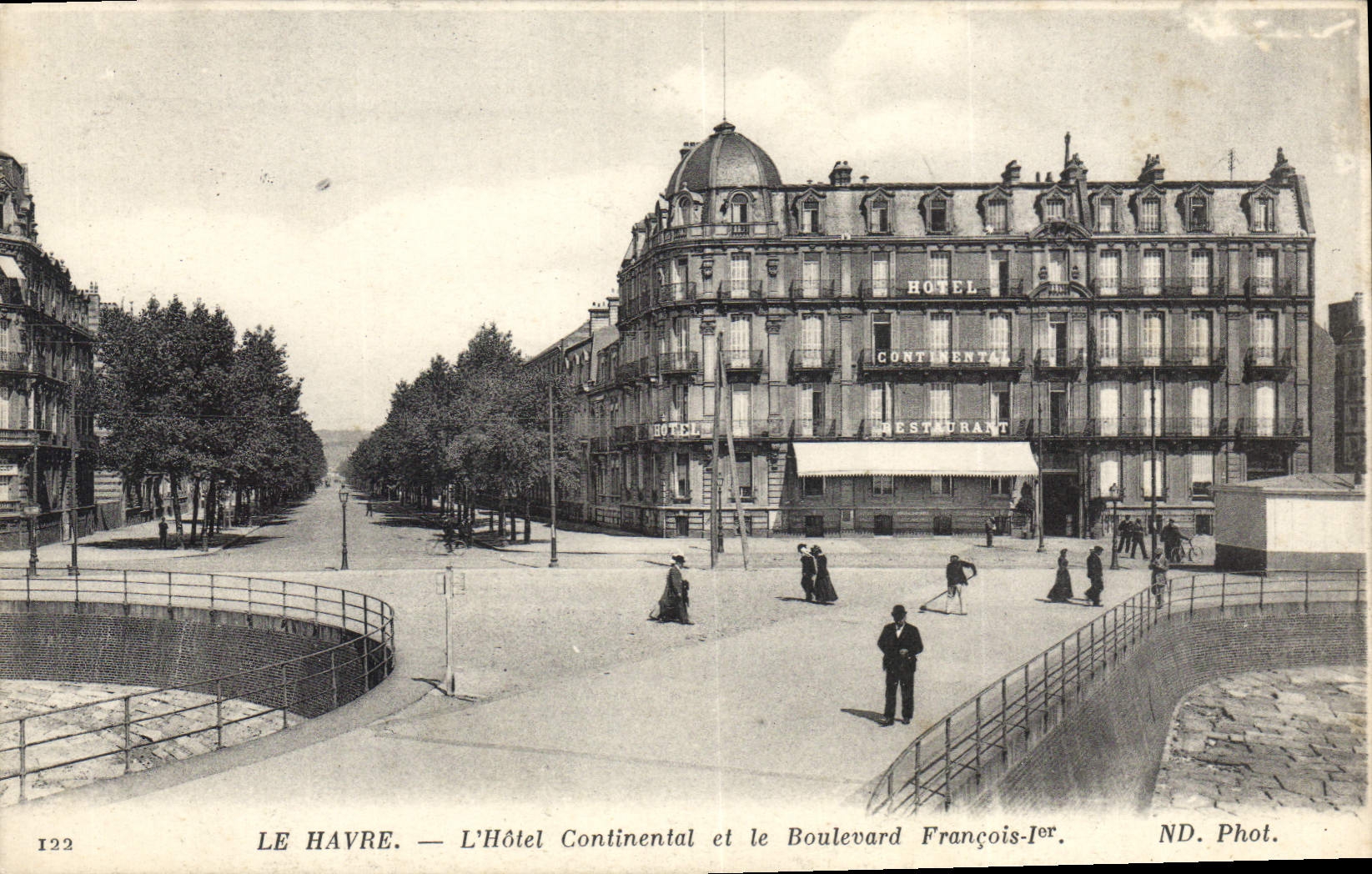 CPA Le Havre L'Hotel Continental Et Le Boulevard François 1er