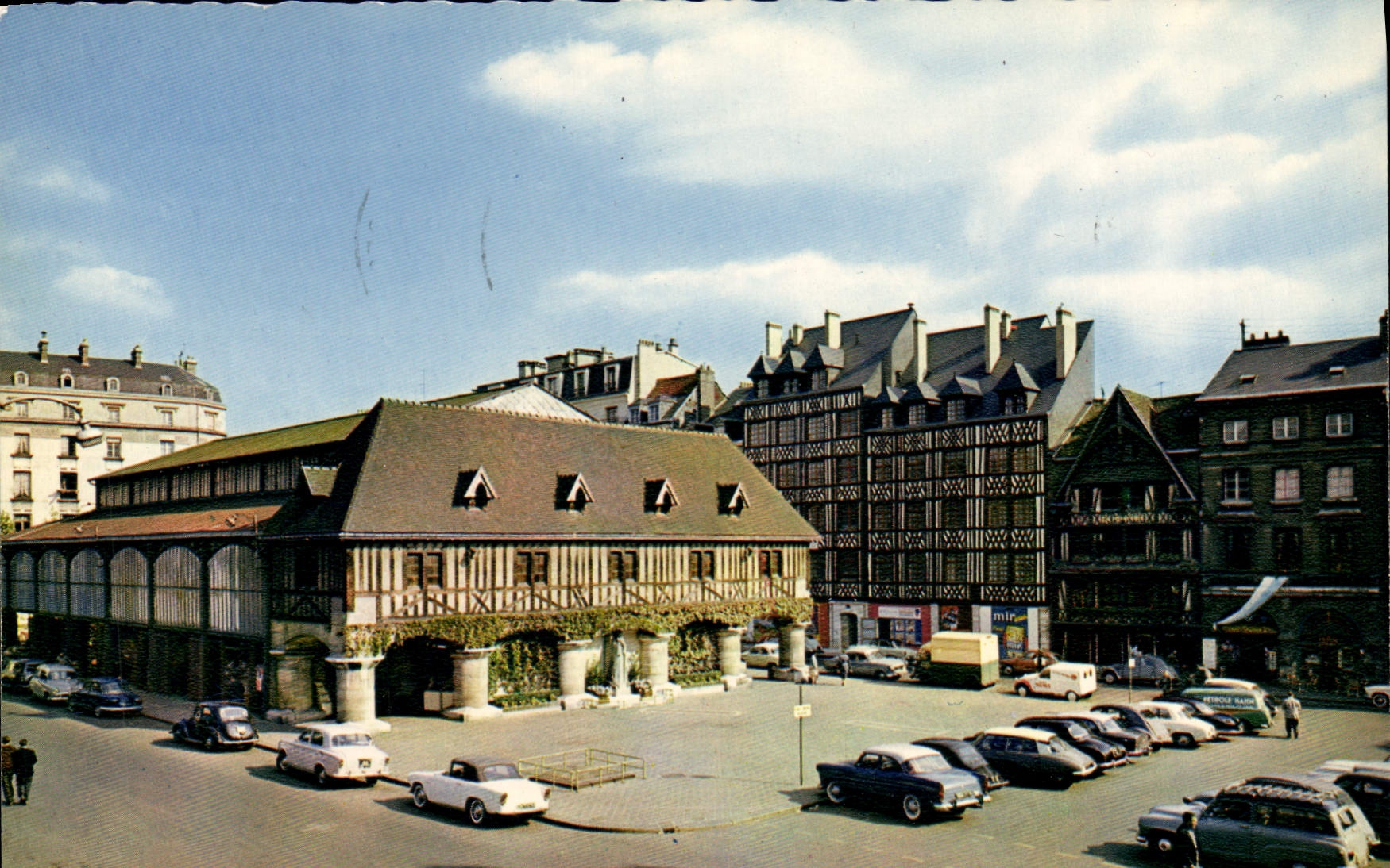 CPSM Rouen La Place Du Vieux Marché