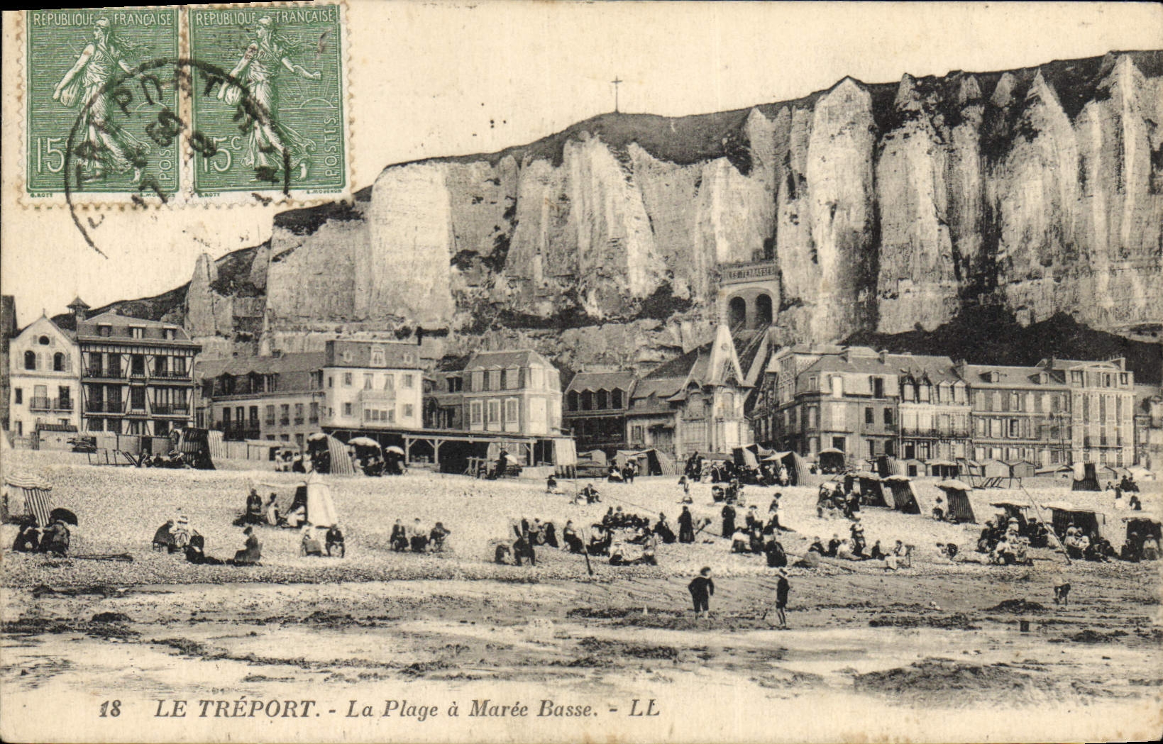 CPA Le Treport La Plage A Maree Basse