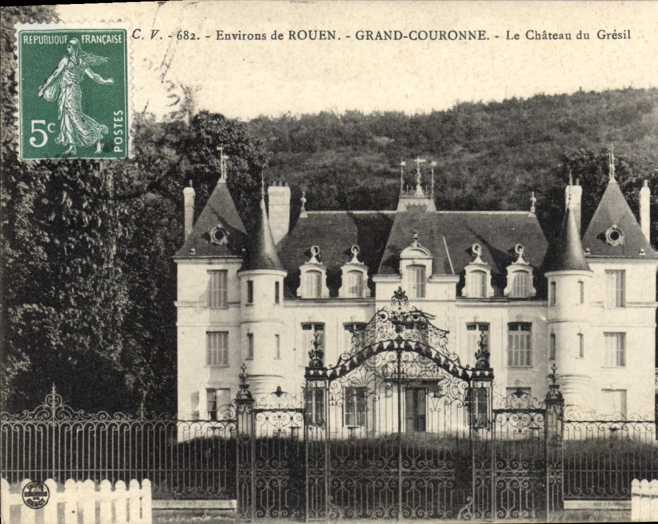 CPA Rouen Grand Couronne Le Chateau Du Gresil