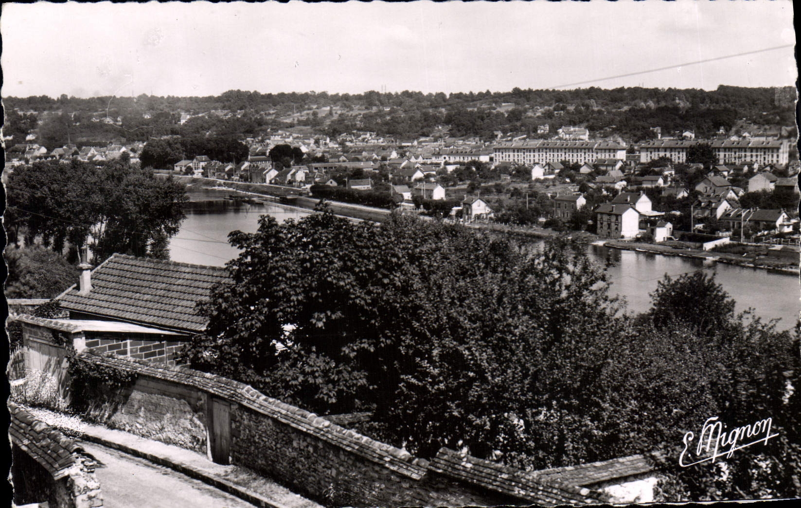 CPA Champagne Sur Seine Vue Generale