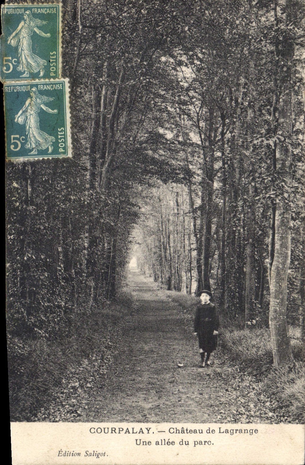 CPA Courpalay Chateau De Lagrange Une Allee Du Parc