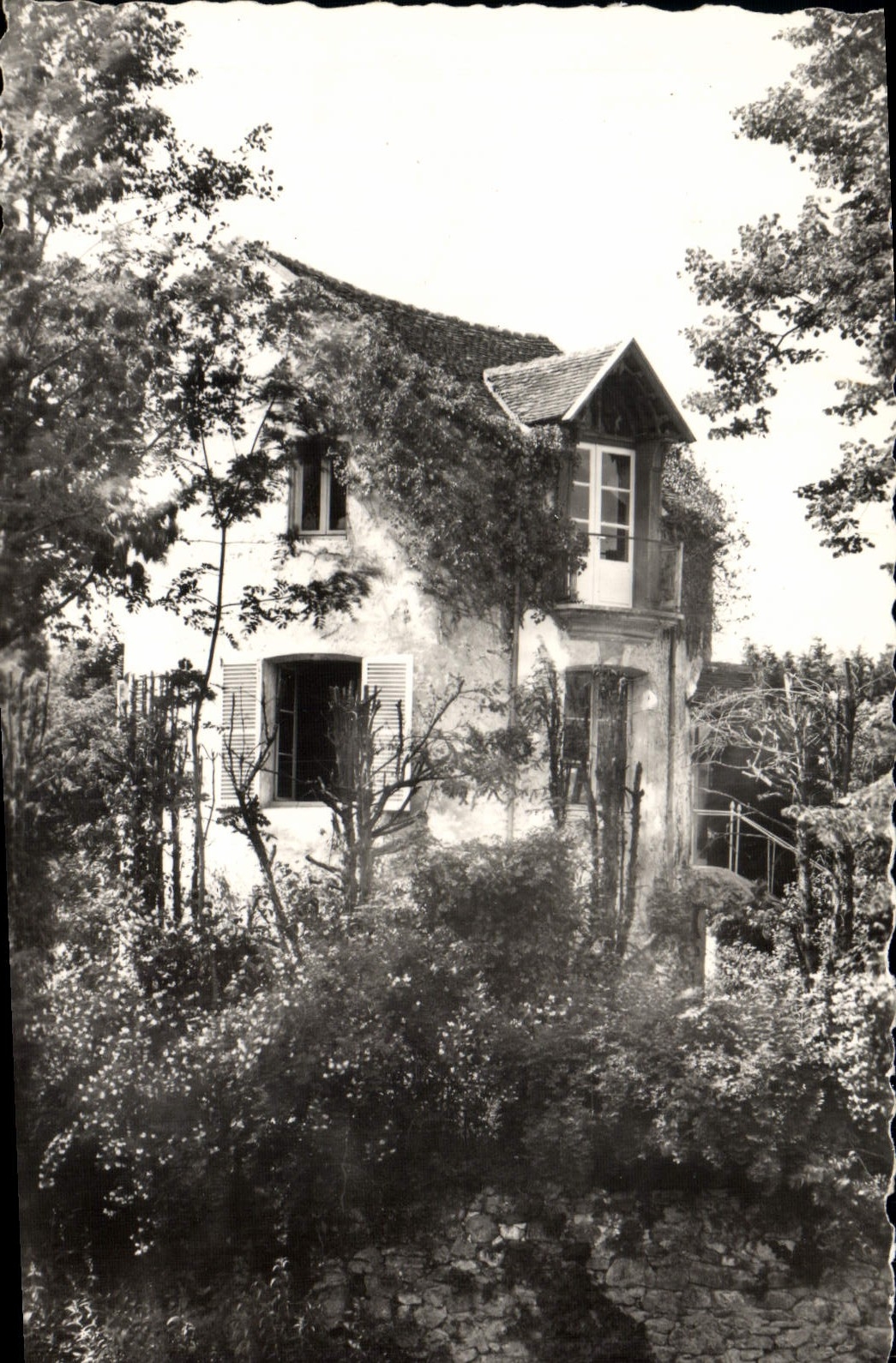 CPA Crecy En Brie Tour Qui Servit D'Atelier Au peintre Corot