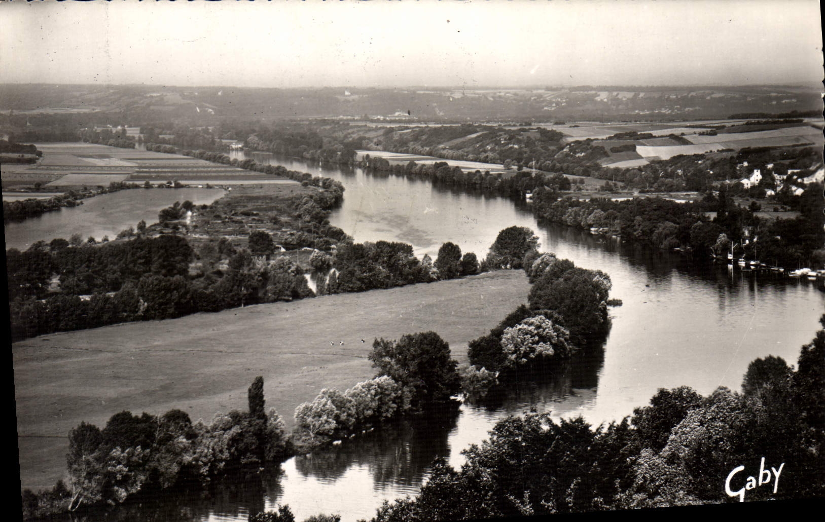 CPA Mantes La Jolie Panorama De Saint Sauveur roche guyon