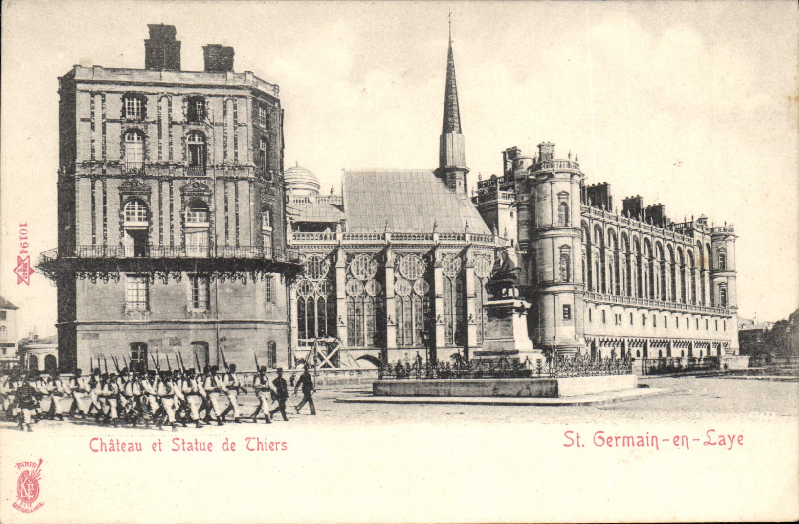 CPA St Germain En Laye Chateau Et Statue De Thiers