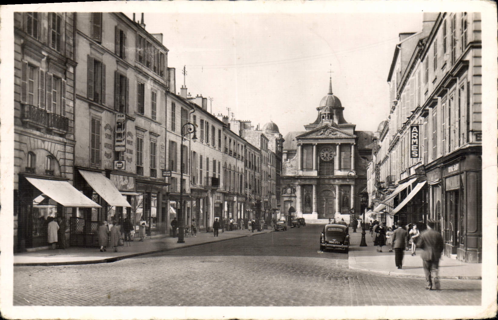 CPA Versailles Eglise Notre Dame Rue Hoche
