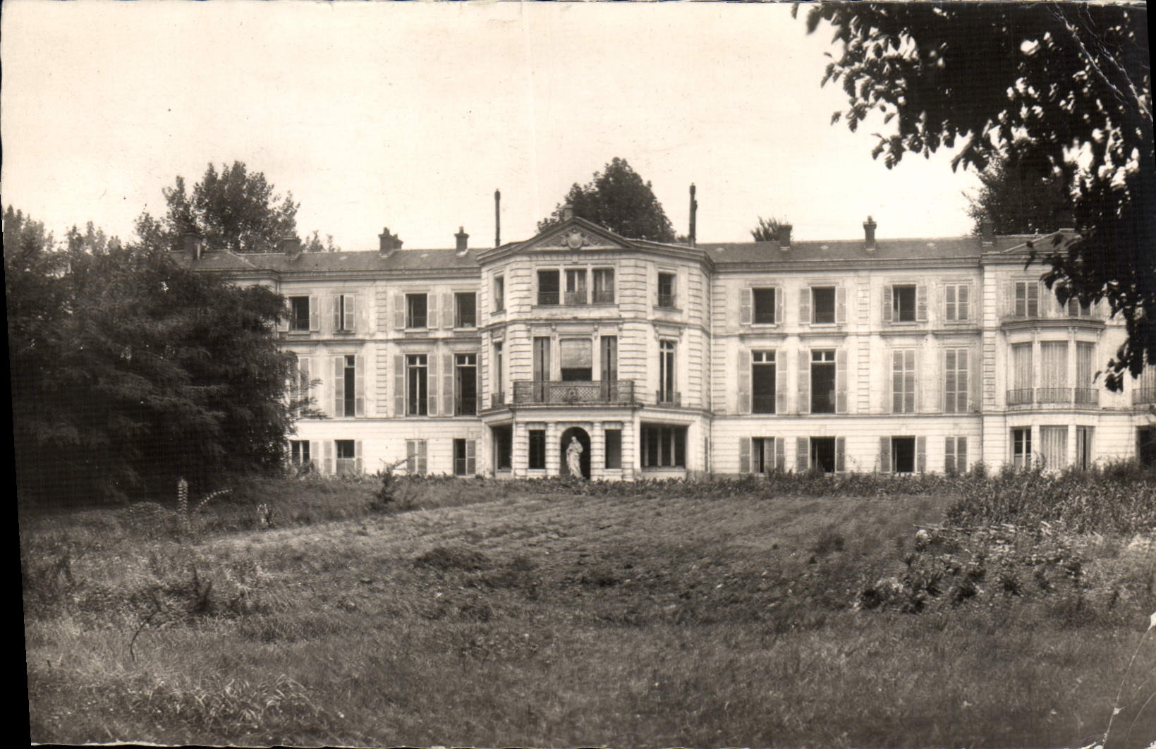 CPA Versailles La Solitude Avenue De Paris