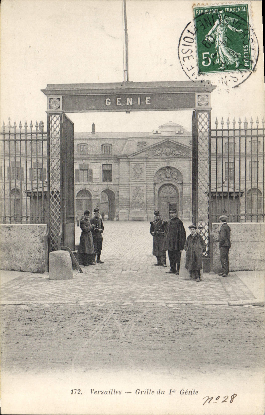 CPA Versailles Grille Du 1er Genie