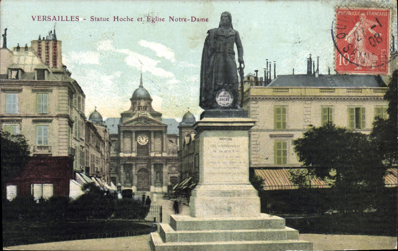 CPA Versailles Statue Hoche Et Eglise Notre Dame