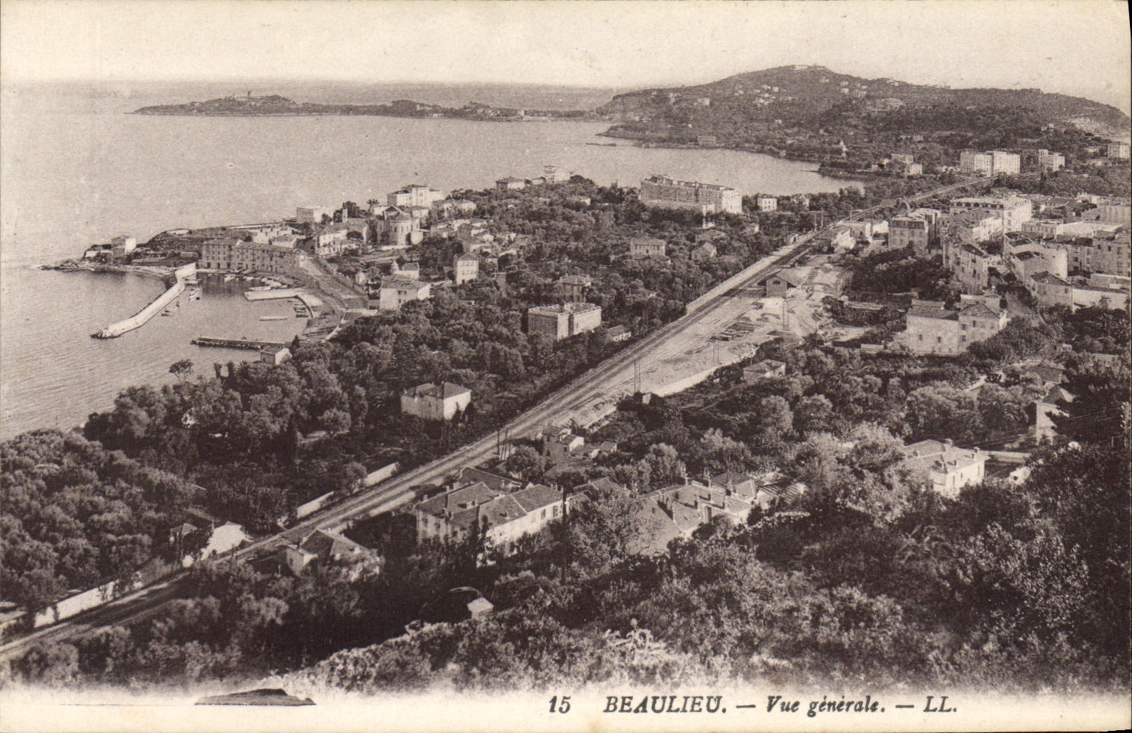 CPA Beaulieu Sur Mer Vue Generale