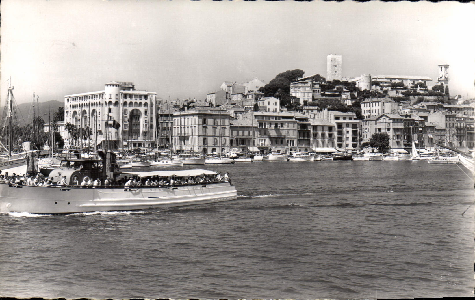 CPA Cannes Depart Pour I'Ile Ste Marguerite