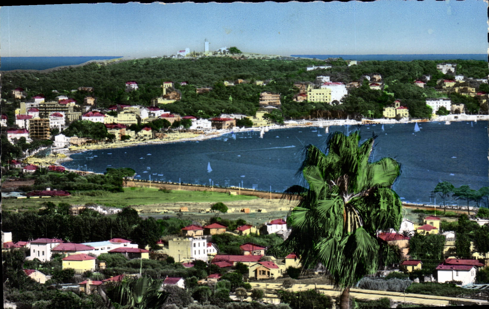 CPA Golfe Juan Vue Panoramique Sur Juan Les Pins phare Garoupe
