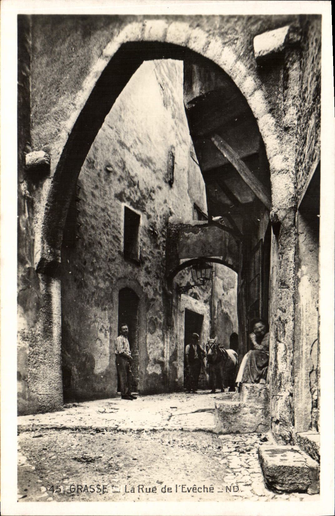 CPA Grasse La Rue De I'Eveche