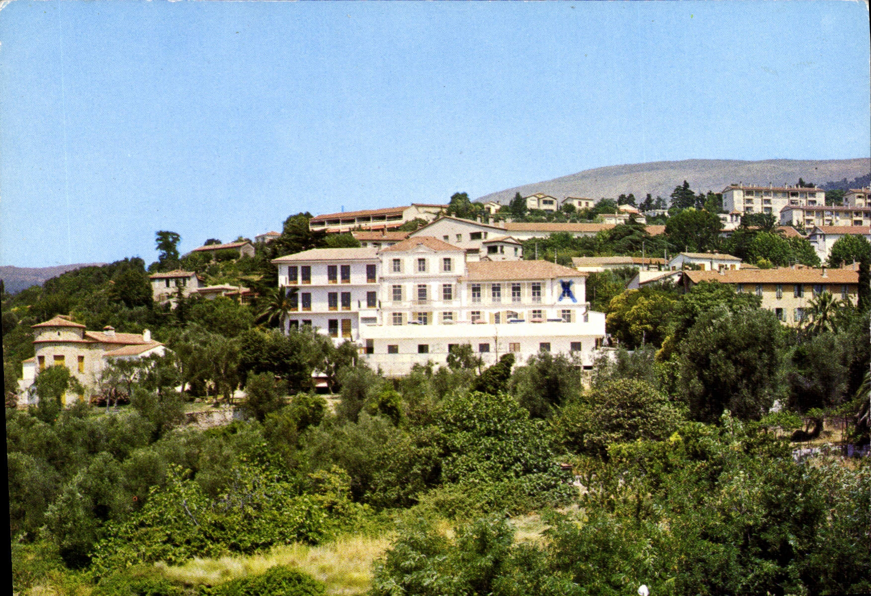 CPSM Grasse Sainte Brigitte Avenue De La Liberation maison de repos
